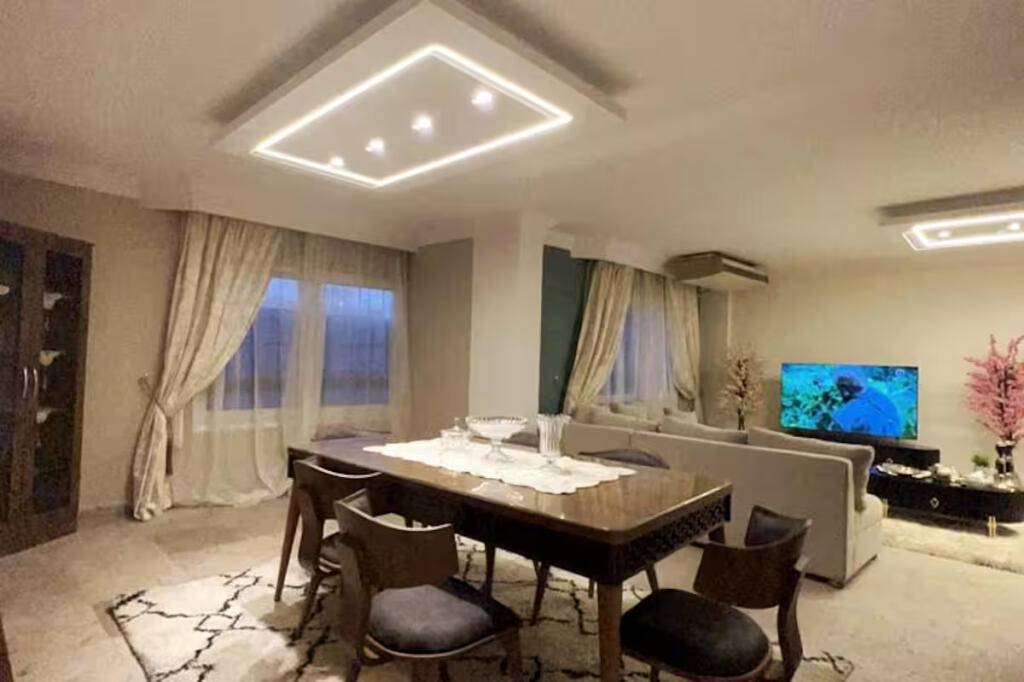 Appartamento in Affitto 2+1 a Xhamllik (ID B2201482) Tirana
