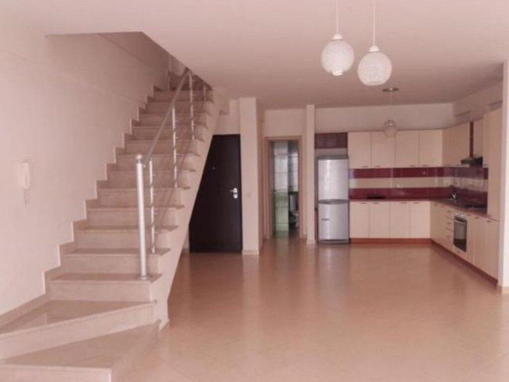 In vendita, Duplex 3+1+2, Residenza Kodra e Diellit 1, Tirana.