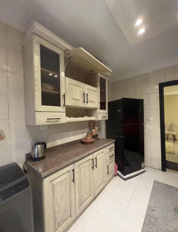 Appartamento in Affitto 2+1 a Xhamllik (ID B2201482) Tirana