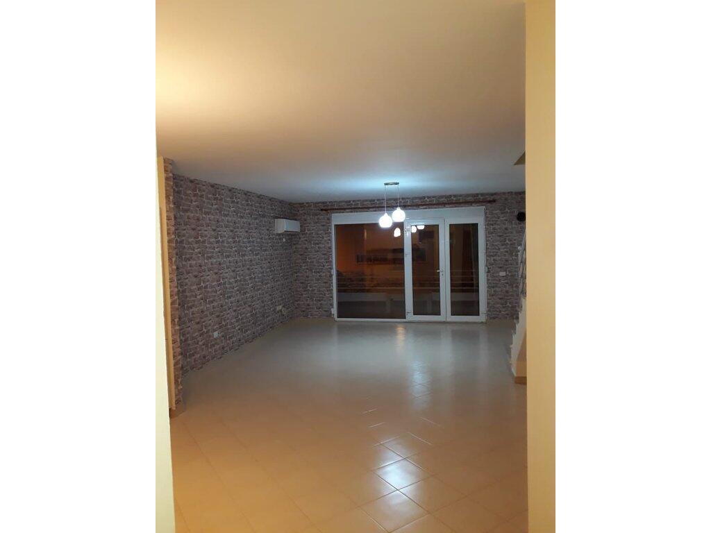 In vendita, Duplex 3+1+2, Residenza Kodra e Diellit 1, Tirana.