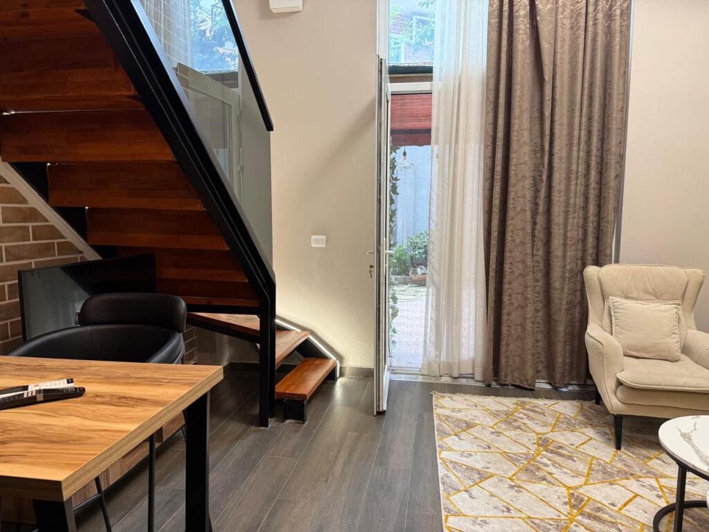 Furnished duplex, on Elbasan road, price 600 euros