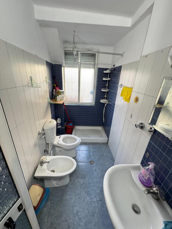 📣 QERA Apartament 2+1 per Zyre 📍21 Dhjetori 🛣️ Rruga e "Kavajes" ✨