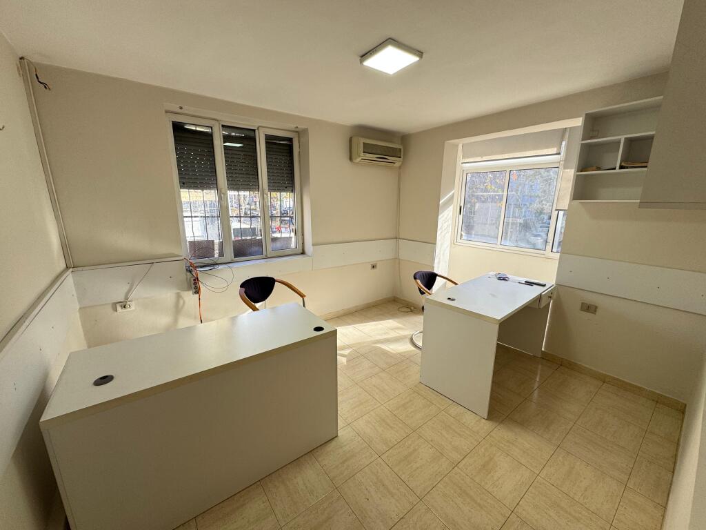 📣 QERA Apartament 2+1 per Zyre 📍21 Dhjetori 🛣️ Rruga e "Kavajes" ✨