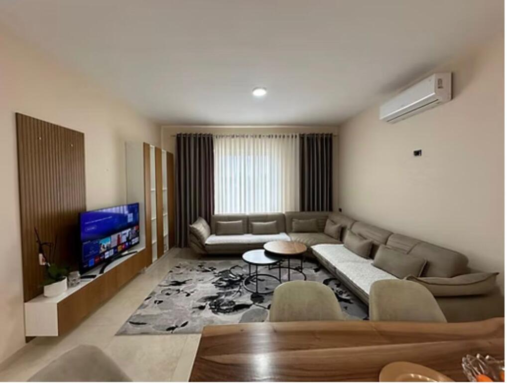Two-story villa for rent in Bathore/500 euros