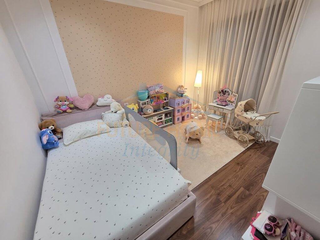 Apartment 3+1+3+ 2 parking spaces for sale Delijorgji Complex