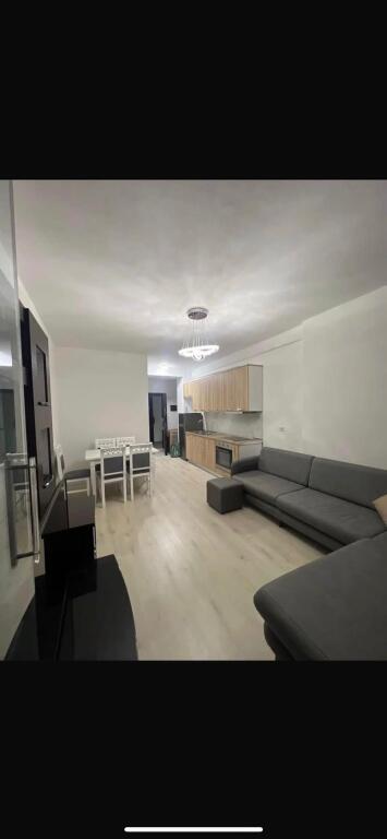 Appartamento 1+1 in affitto ad Astir, vicino a Green City  📍 Posizione: Astir, vicino a Green City 🏢 5° piano, edificio nuovo con ascensore 🛋️ Completamente arredato e in ottime condizioni 🛏️ Organizzazione: 1 camera da letto + 1 soggiorno con cucina + 1 bagno + balcone 💶 Prezzo: 500€