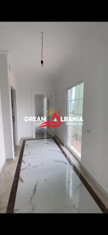 Locale per ufficio in affitto in Via Besim Alla, vicino ai palazzi Çabej a Tirana (ID 42611274)
