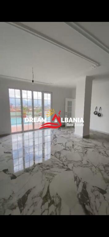 Locale per ufficio in affitto in Via Besim Alla, vicino ai palazzi Çabej a Tirana (ID 42611274)