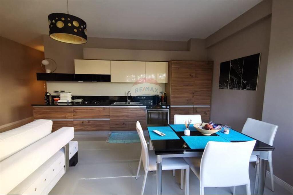 Apartament - Për Shitje - Kopshti Botanik, Tiranë