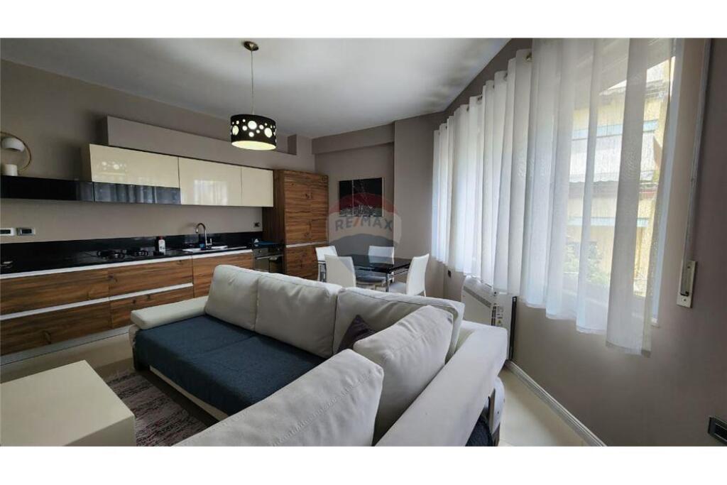 Apartament - Për Shitje - Kopshti Botanik, Tiranë
