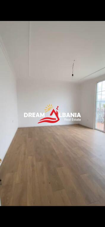 Locale per ufficio in affitto in Via Besim Alla, vicino ai palazzi Çabej a Tirana (ID 42611274)