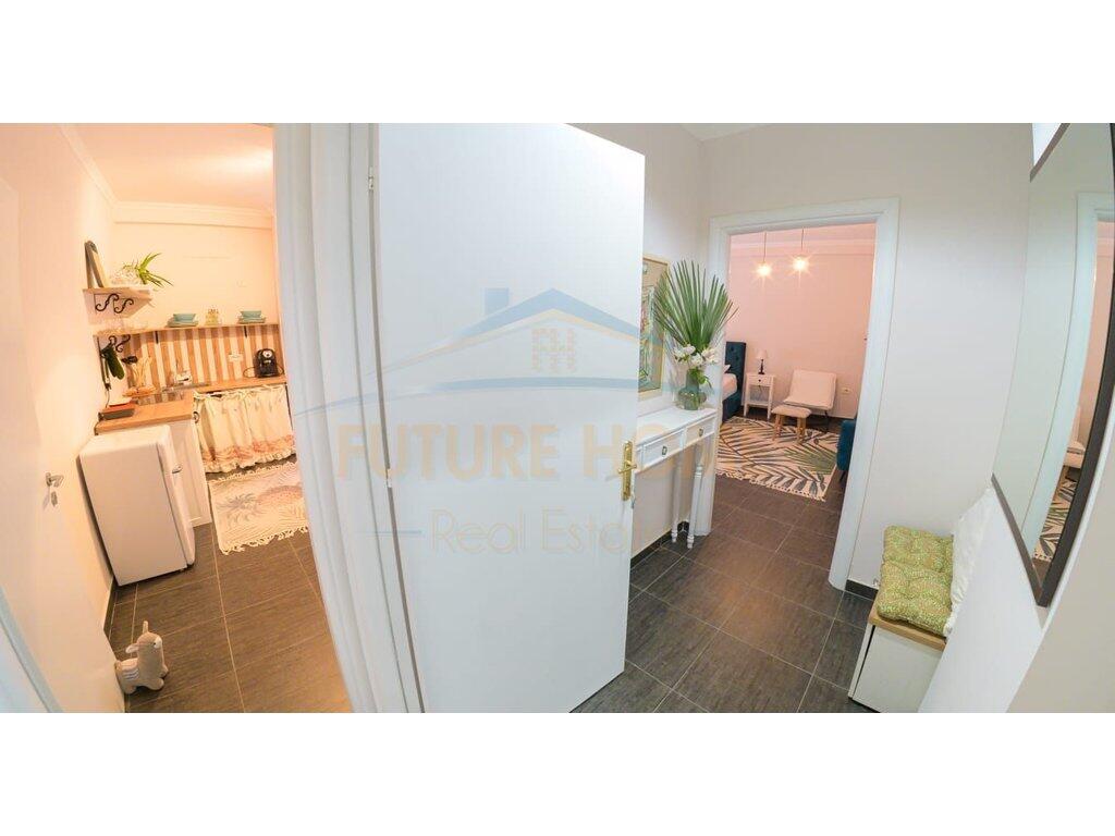 For sale, Apartment 2+1+2, Barrikadave Street, Tirana.
