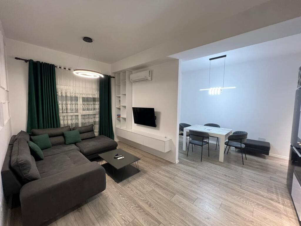 📣 VENDESI SUPER Appartamento 2+1 con Balcone 📍 Complesso Mangalem 21, Ali Dem ✨ 💶 Prezzo 145.000 Euro