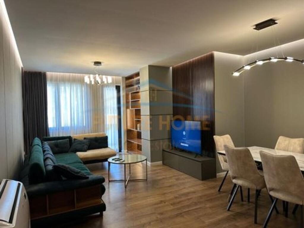 Shitet, Apartament 2+1+2+ Post Parkim, Don Bosko