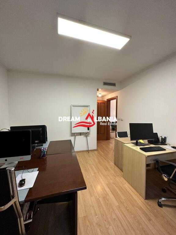 Villa in affitto in via Mine Peza, vicino alla Procura a Tirana (ID 4251060 )