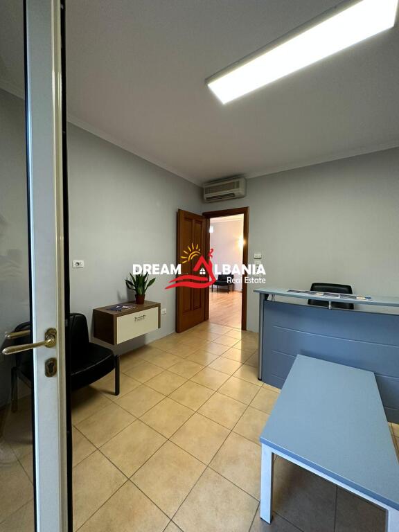 Villa in affitto in via Mine Peza, vicino alla Procura a Tirana (ID 4251060 )
