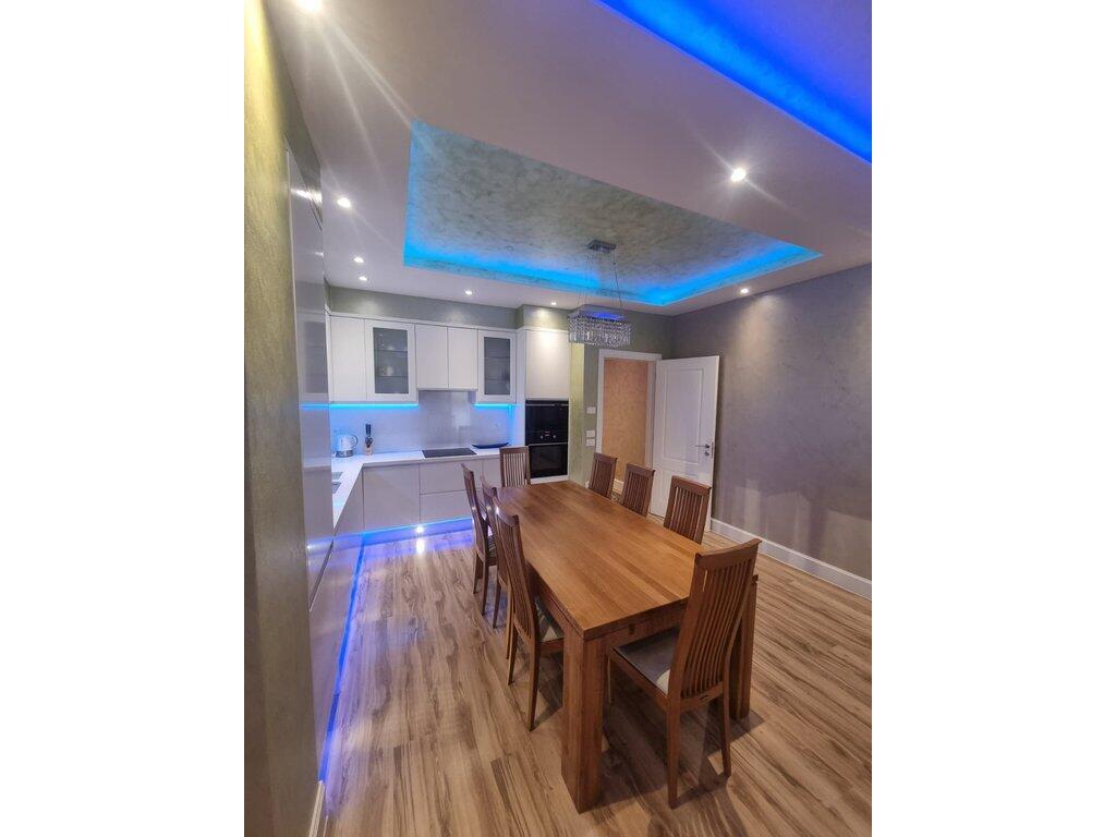 ASTIR, APARTAMENT 2+1+2 + VEND PARKIMI ME QIRA NË REZIDENCËN "GREEN CITY" – INVESTIM PREMIUM! INVESTIM LUKSOZ! VENDNDODHJE STRATEGJIKE! 900 € /muaj