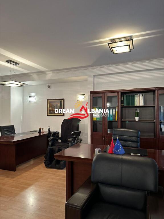 Villa in affitto in via Mine Peza, vicino alla Procura a Tirana (ID 4251060 )