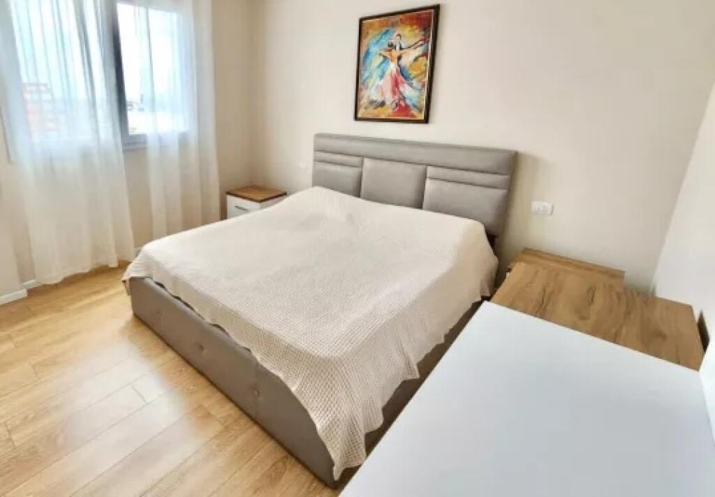 Me Qera: *2+1 + 2 WC &amp; 2Ballkone*  (📍Liqeni i Thatë – Rr. Peti ) || *670€/muaj*