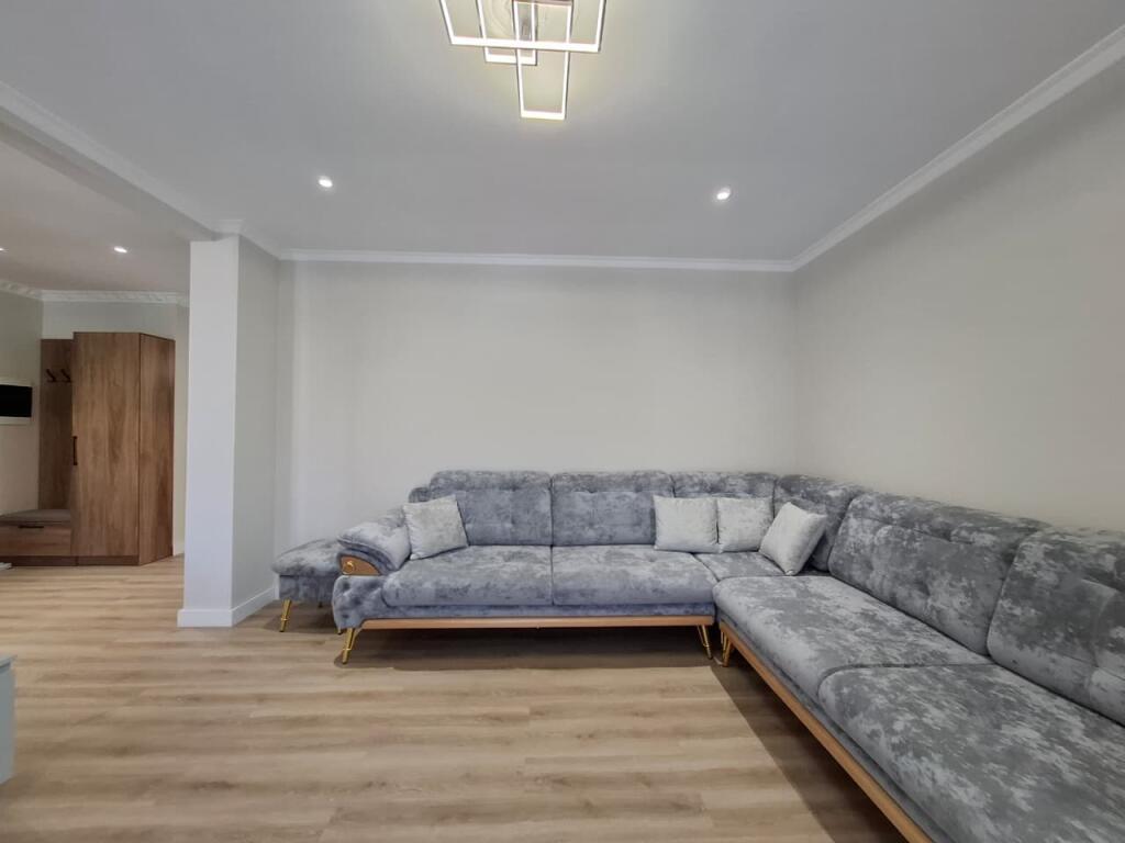 Appartamento in affitto (140m2) 2+1+2wc &amp; 3 balconi || 600€/Mese
