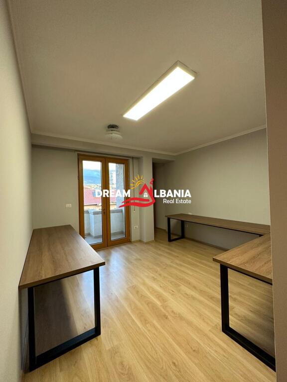 Villa in affitto in via Mine Peza, vicino alla Procura a Tirana (ID 4251060 )