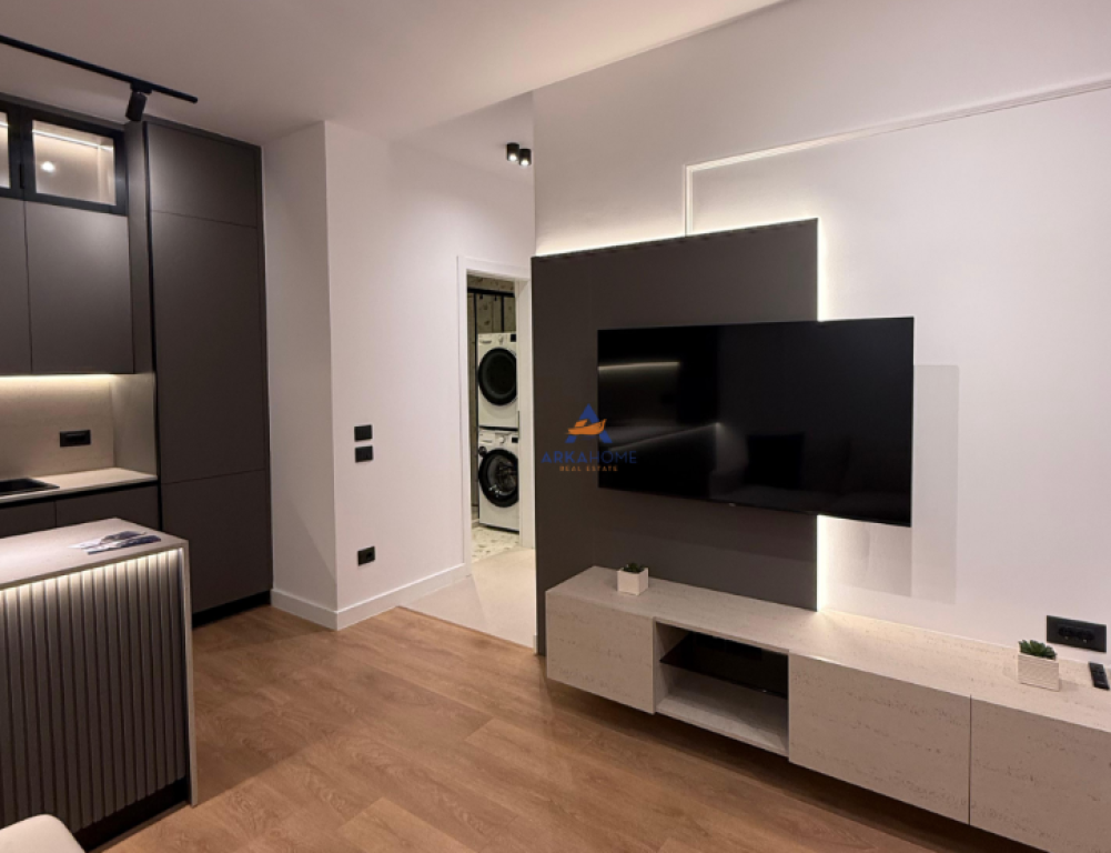 APARTMENT FOR RENT 2+1+BALCONY "UNIVERSITY UET, PORCELAIN" 1000 EURO (PARKING INCLUDED).