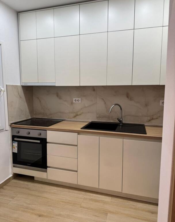 Apartament 1+1 me qera tek Ish Restorant Durresi (600 Euro