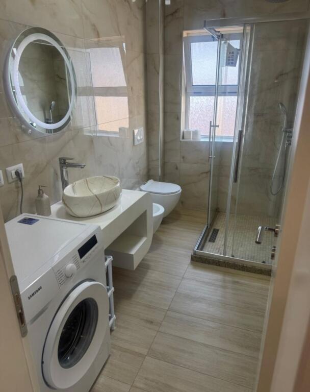 Apartament 1+1 me qera tek Ish Restorant Durresi (600 Euro