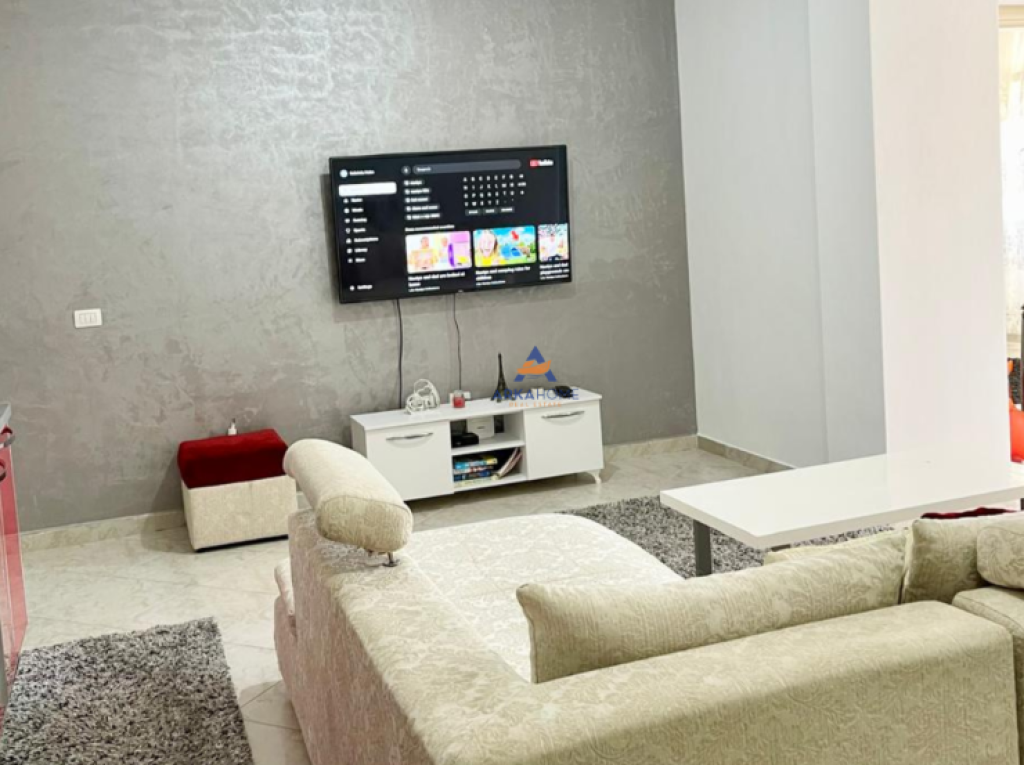 JEPET APARTAMENT ME QERA 2+1+BALLKON "RRUGA JORDAN MISJA " 700 EURO.