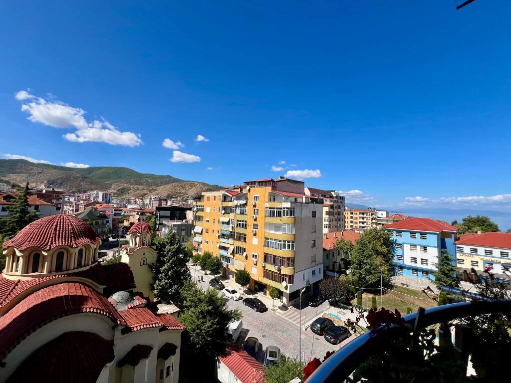 In vendita, Appartamento 2+1+Balcone, stadio ”Gjorgji Kycyku”- Pogradec.