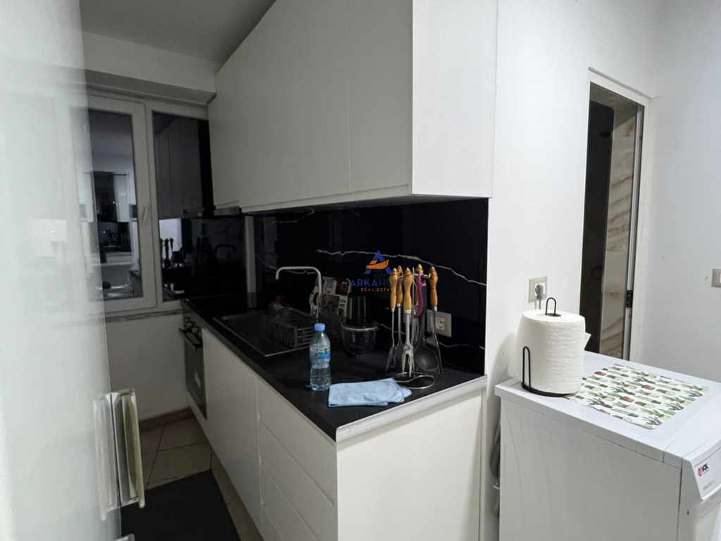 AFFITTASI APPARTAMENTO 2+1 "KOMUNA E PARISIT" 650 EURO.