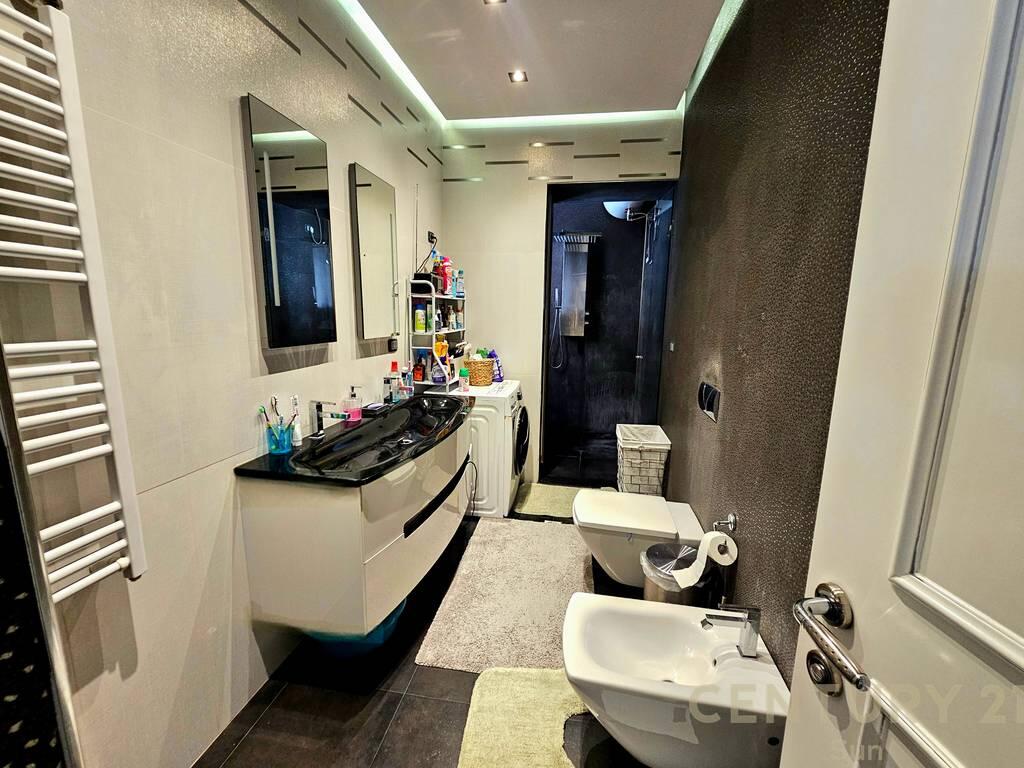 SHITET APARTAMENT 2+1 PAS KOMPLEKSIT DELIJORGJI!!