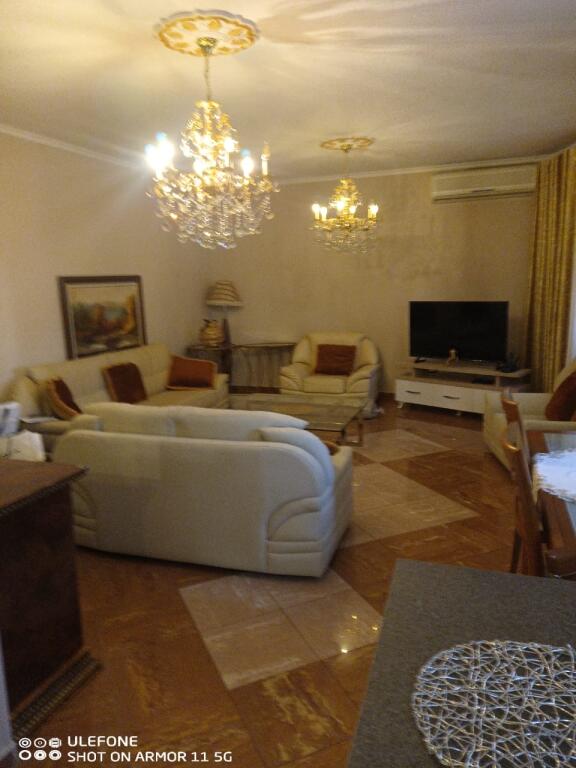 2+1,furnished at the bar piaca in the center, price 700 euro
