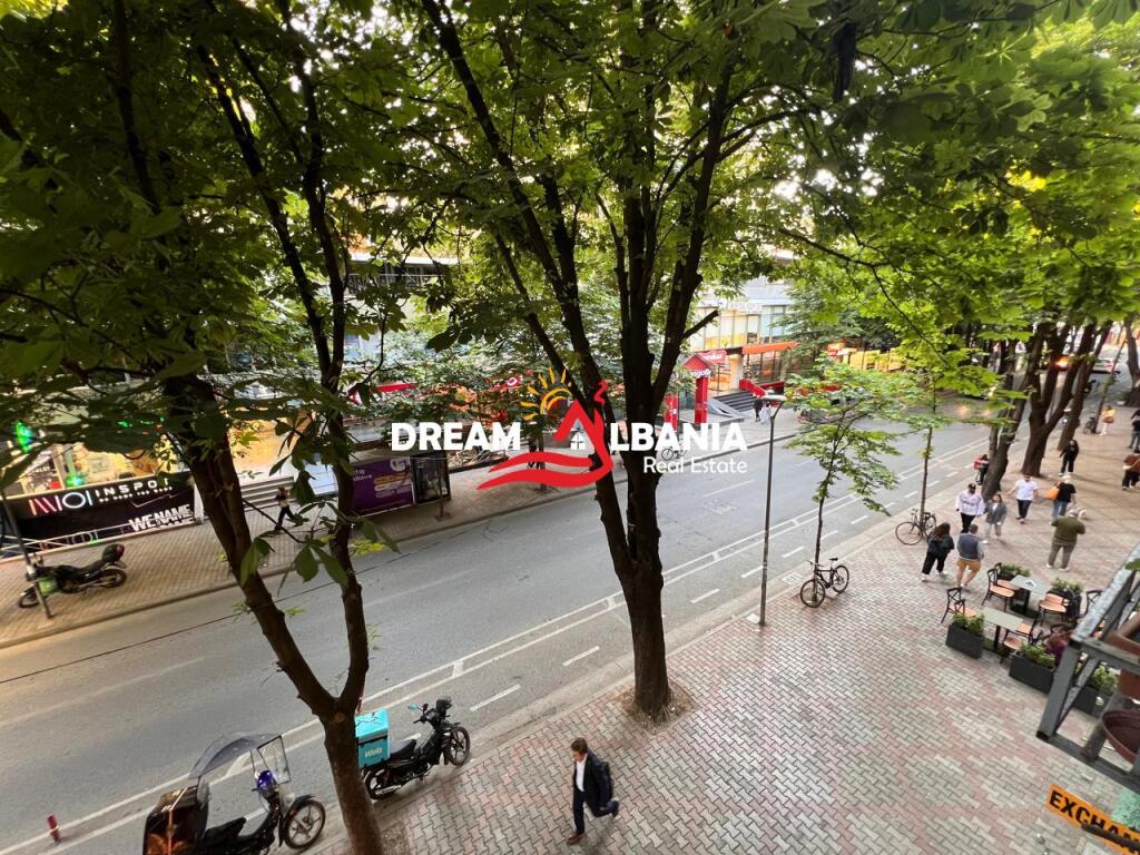 2+1 apartment for rent in Bllok near Piceri Era in Tirana (ID 42215389)