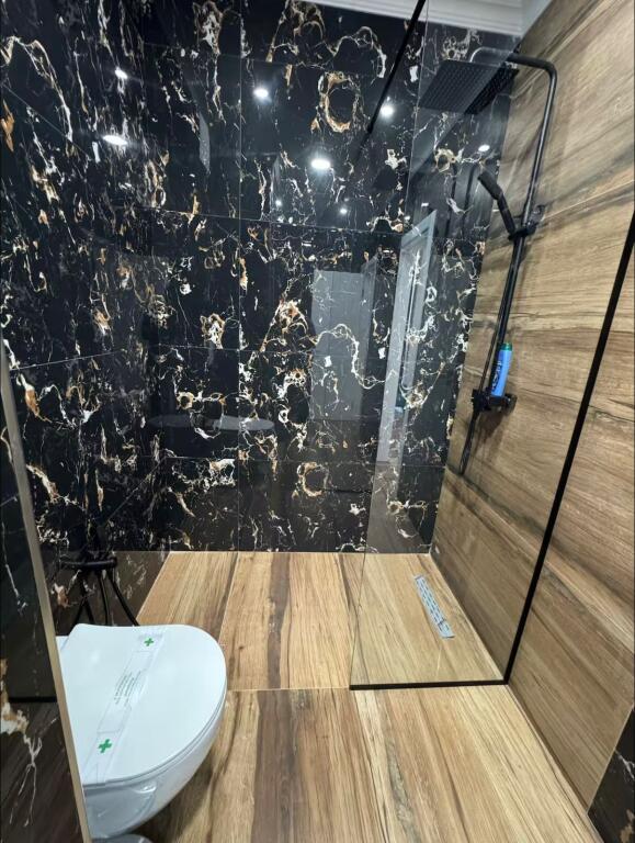 RENT APARTMENT 2+1+2 NEAR PARTIZANI HIGH SCHOOL