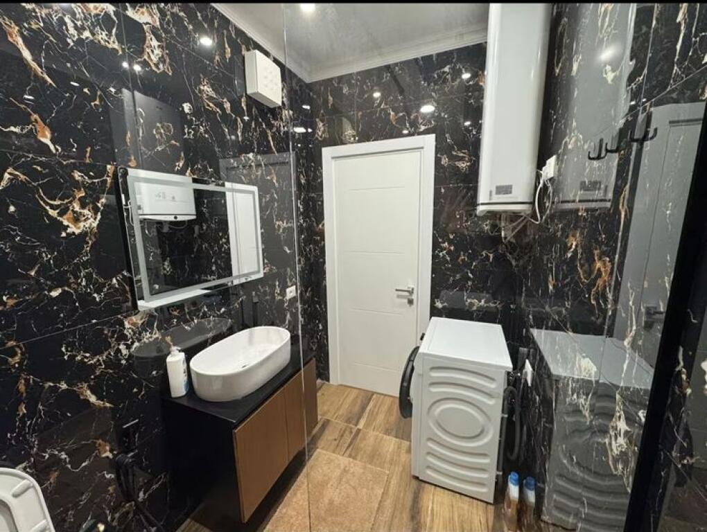 RENT APARTMENT 2+1+2 NEAR PARTIZANI HIGH SCHOOL