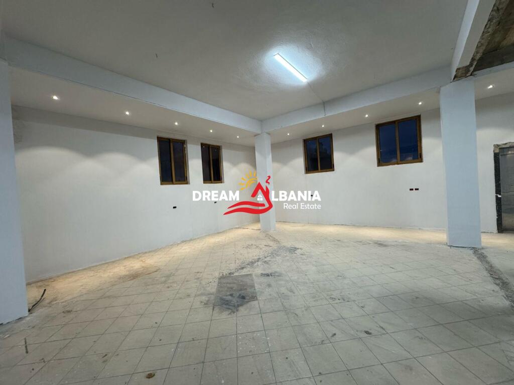 Edificio multifunzionale di 3 piani in affitto a Tufina (ID 4281294)