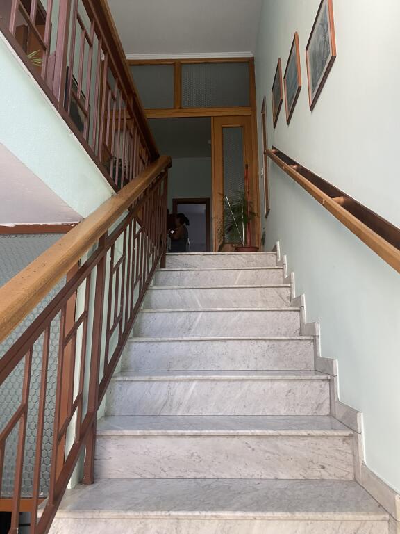 3+1, furnished, at Frida hairdresser, Hoxha Tahsim 500 euros