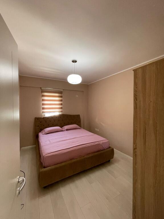 Apartament 3+1+2 me Qira – Liqeni i Thatë