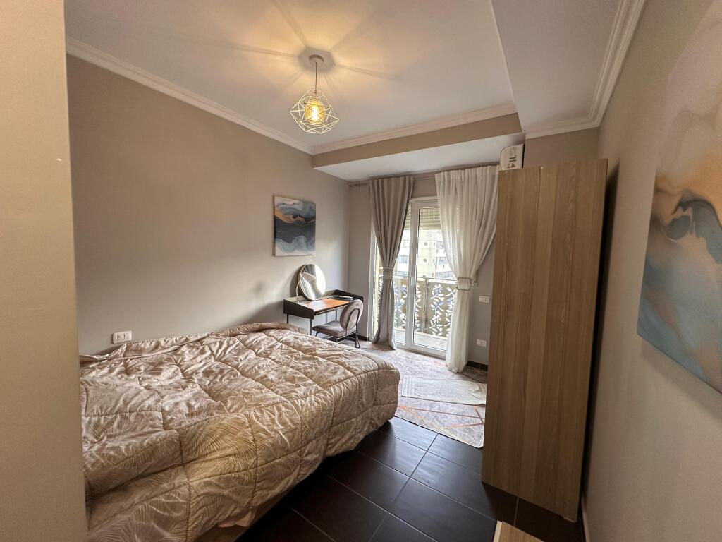 ✨Qera Apartment 2+1 +2 📍tek Ringu zogu i zi 💶Cmimi 900 Euro