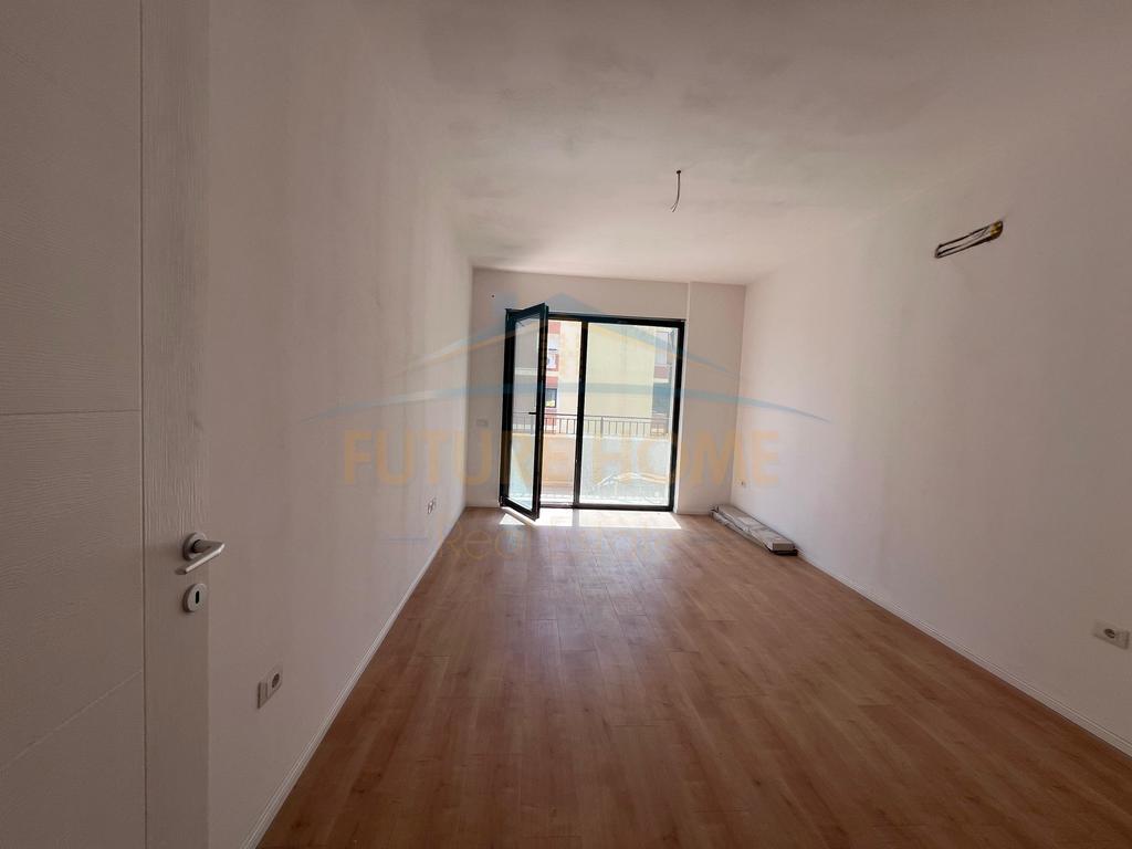FOR SALE APARTMENT 1+1, LIQENI THATE