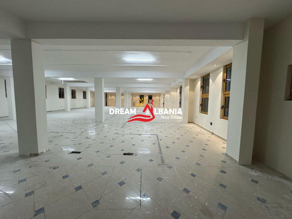 Edificio multifunzionale di 3 piani in affitto a Tufina (ID 4281294)