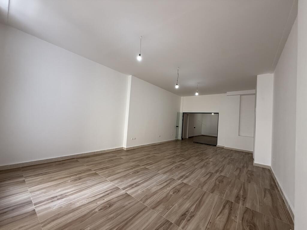 Office for rent in the center of Mine Peza Street!