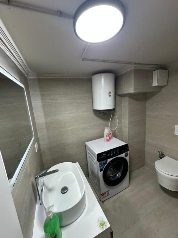 DUPLEX FOR SALE NEAR AMERICAN 3