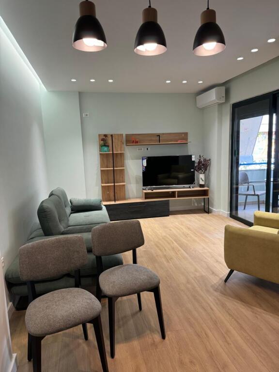 1+1,furnished,municipality of Paris in Oslo bar,price 700 euro