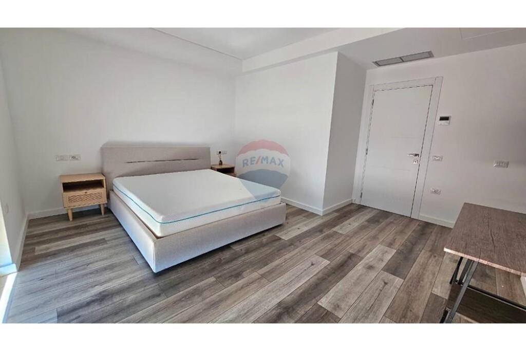 Vilë - Për Qira - TEG, Tiranë € 2,300