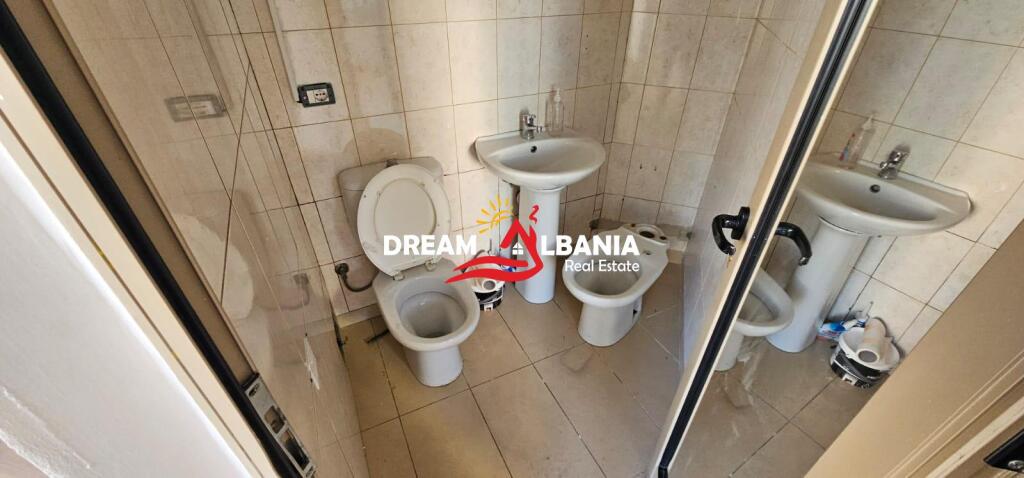 Ambient zyre me qera ne qender, Rruga Urani Pano (ID 42611357)
