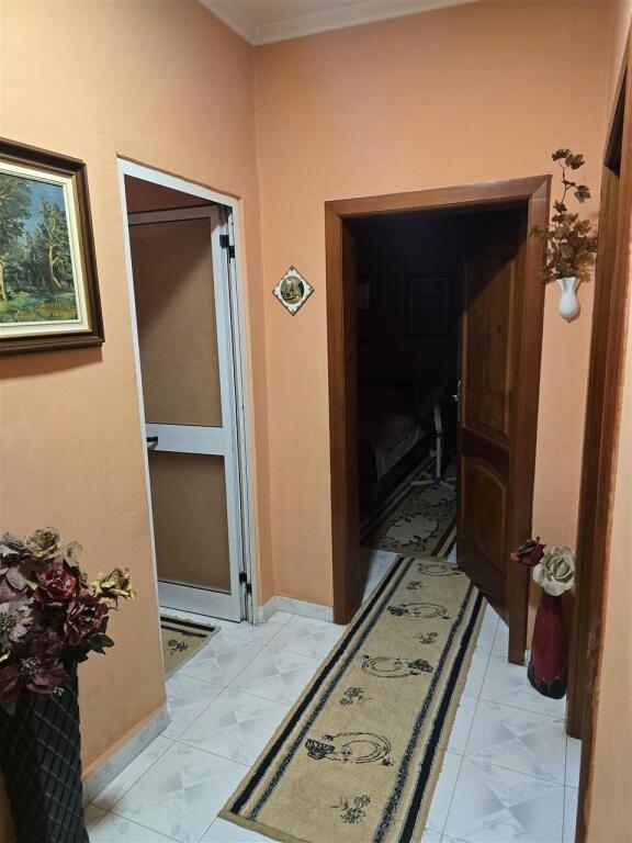 Vendesi in vendita Appartamento 1+1 – Centro, Tirana