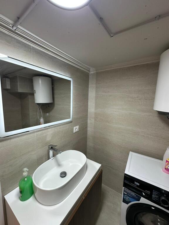 DUPLEX FOR SALE NEAR AMERICAN 3