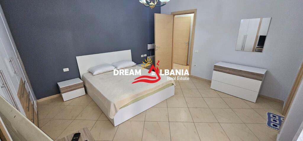 Jepet me qera apartament 2+1+2wc tek Kopshti Botanik (ID 42215395)